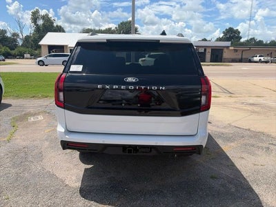 2027 Ford Expedition Active