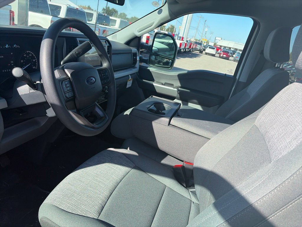 2027 Ford F-250SD XLT