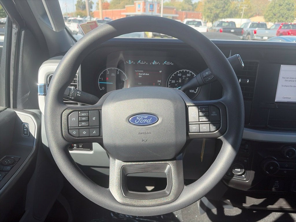 2027 Ford F-250SD XLT