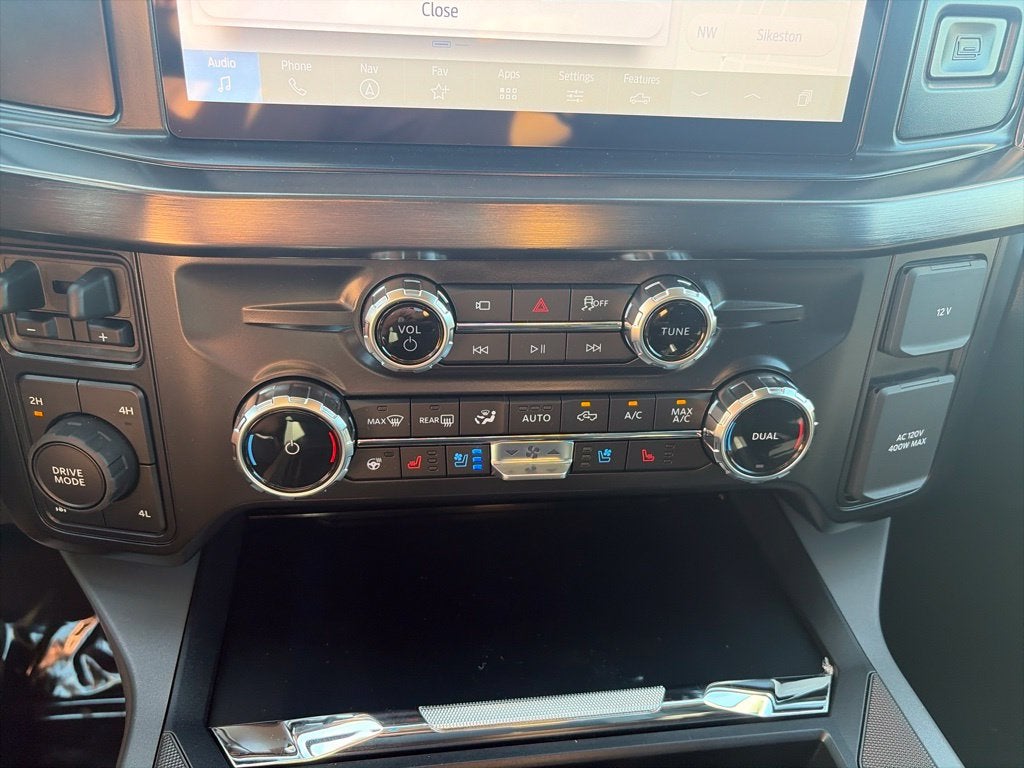 2027 Ford F-250SD Lariat