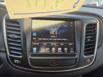 2017 Chrysler 200 Limited