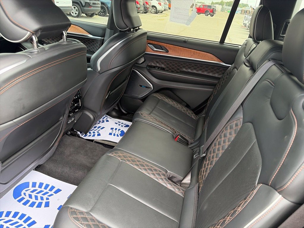 2021 Jeep Grand Cherokee L Summit