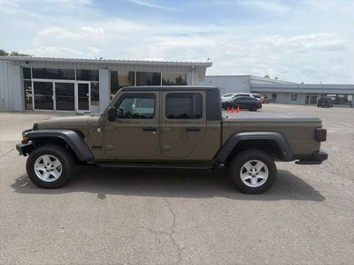2020 Jeep Gladiator Sport