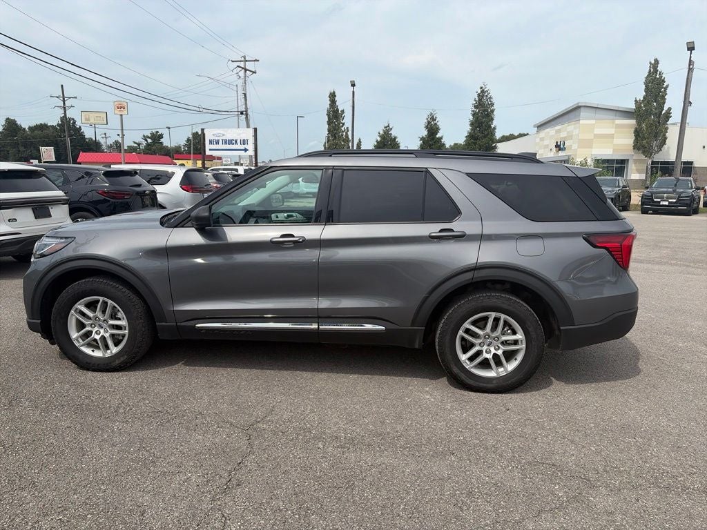 2025 Ford Explorer Active