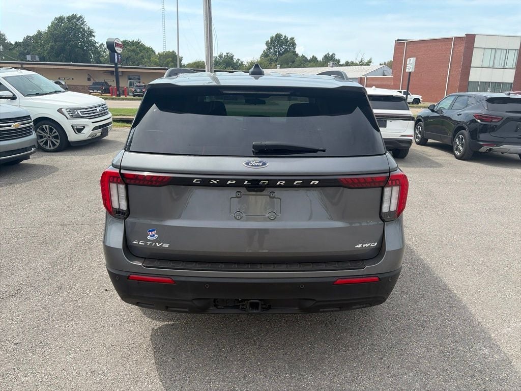 2025 Ford Explorer Active