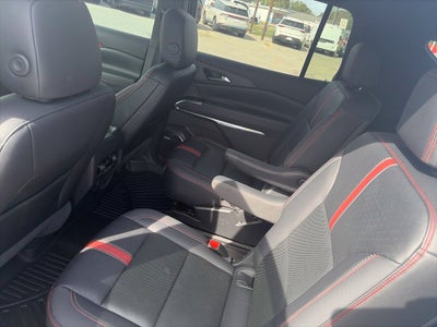 2025 Chevrolet Traverse RS