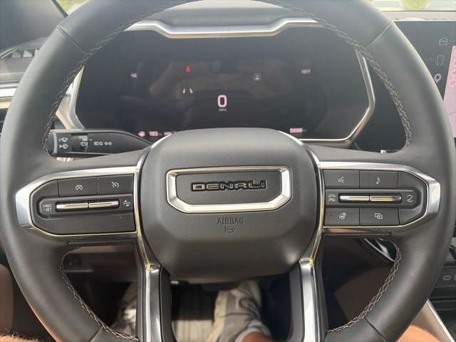 2025 GMC Canyon Denali