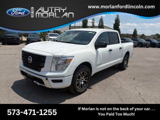 2022 Nissan Titan SV