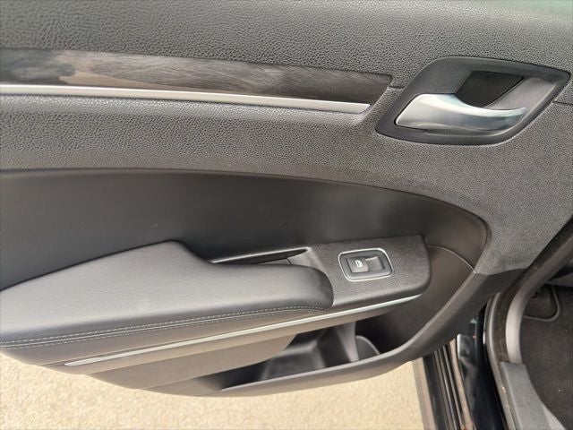 2021 Chrysler 300 Touring