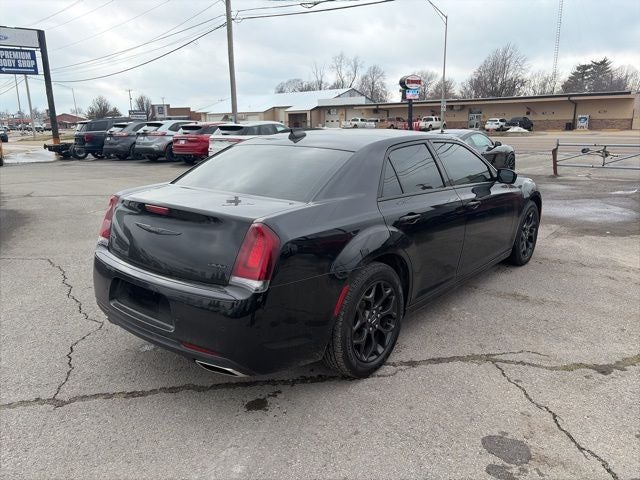 2021 Chrysler 300 Touring
