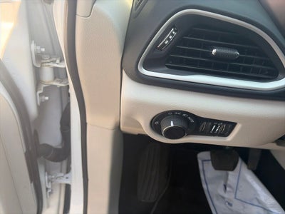 2024 Chrysler Voyager LX