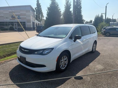 2024 Chrysler Voyager LX