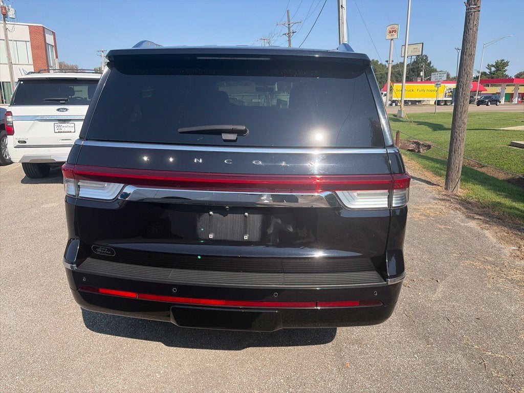 2023 Lincoln Navigator L Reserve