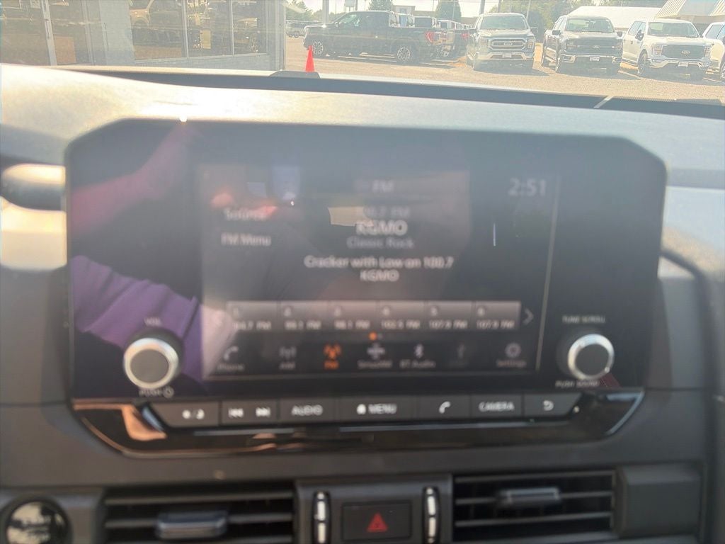 2025 Nissan Pathfinder S