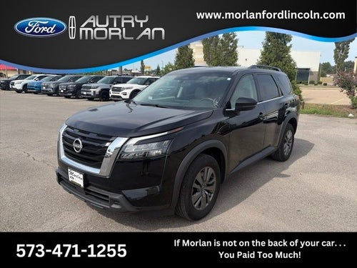 2024 Nissan Pathfinder SV