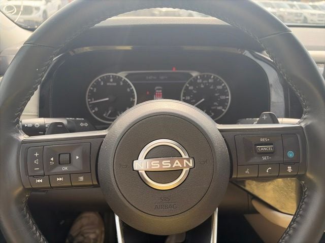 2024 Nissan Pathfinder SV