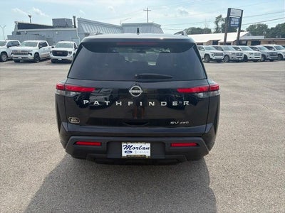 2024 Nissan Pathfinder SV