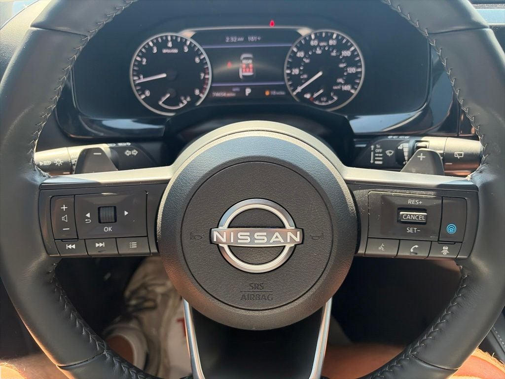 2024 Nissan Pathfinder SV