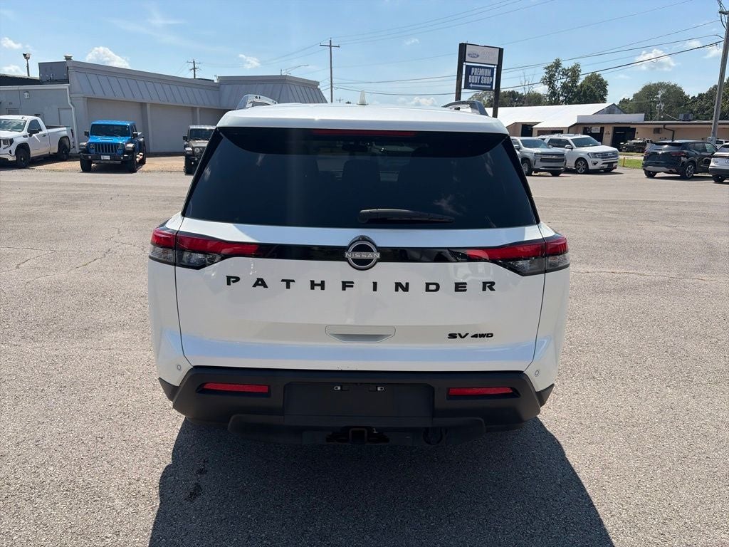 2024 Nissan Pathfinder SV
