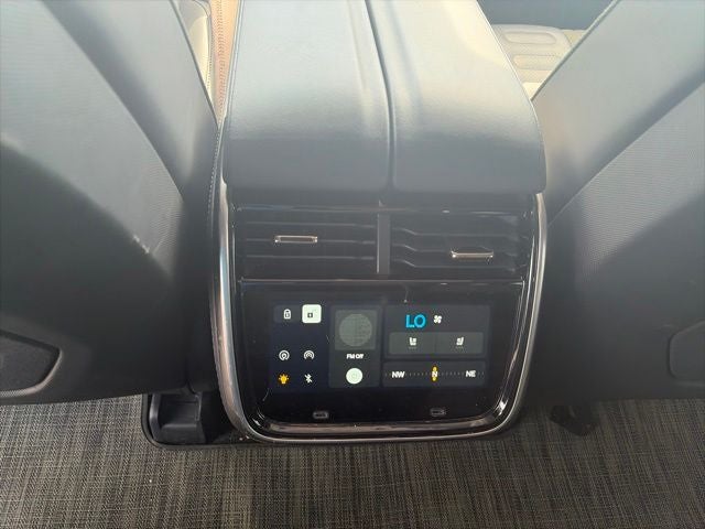 2023 Rivian R1S Adventure