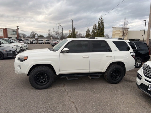 2022 Toyota 4Runner SR5 Premium