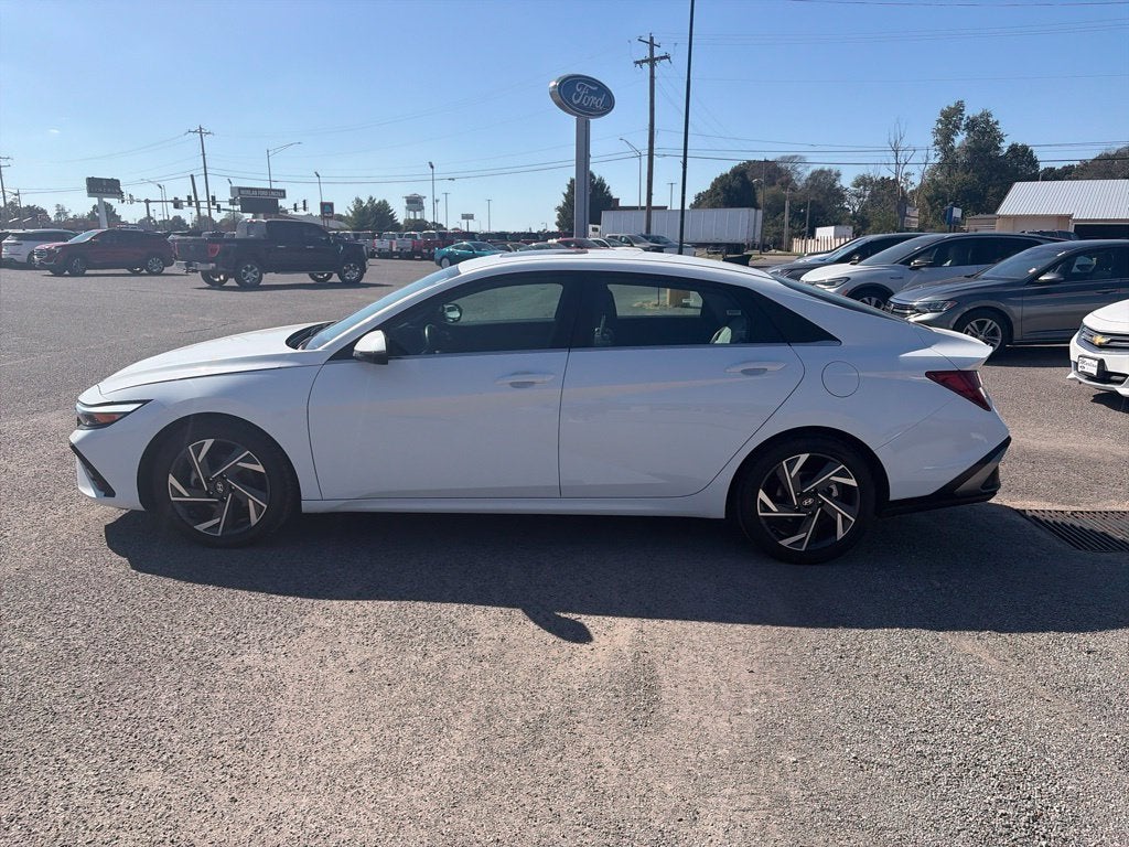2025 Hyundai Elantra Limited