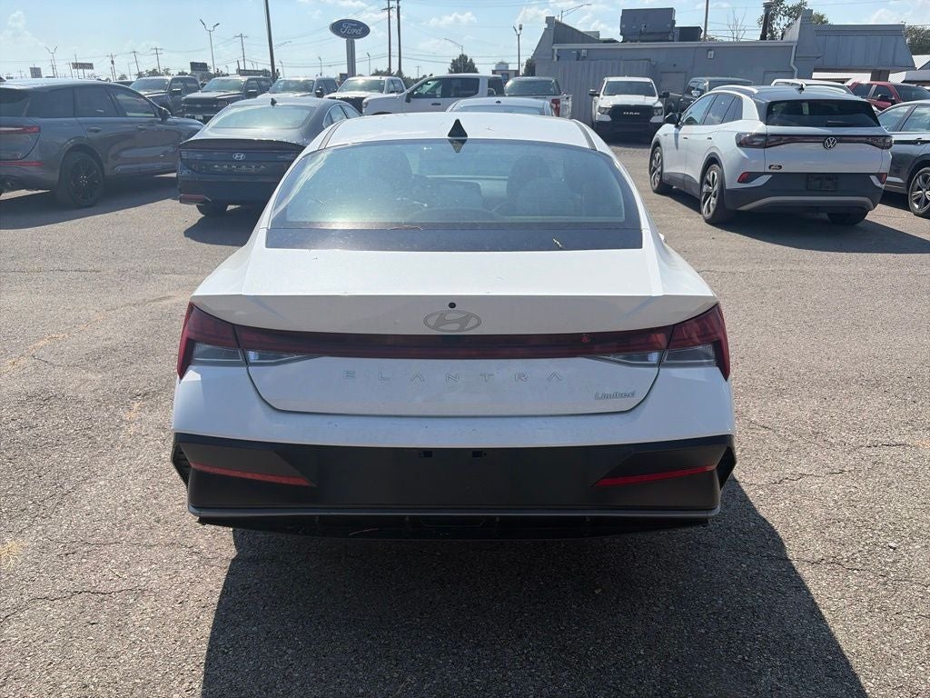 2025 Hyundai Elantra Limited