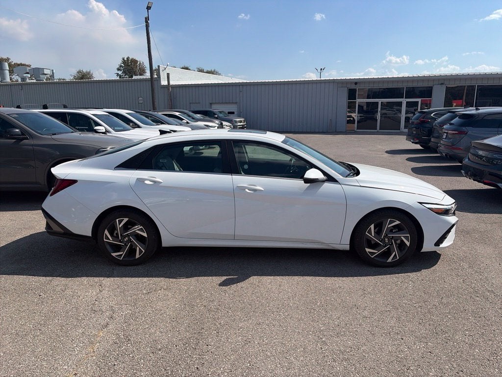 2025 Hyundai Elantra Limited