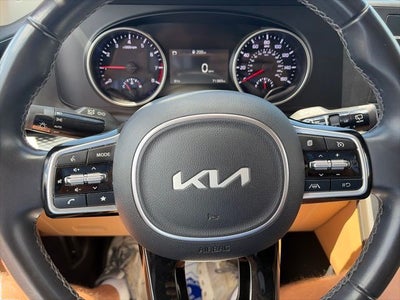 2024 Kia Carnival LX