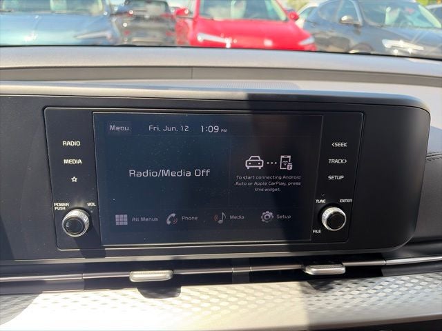 2024 Kia Carnival LX