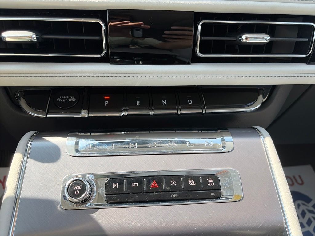 2027 Lincoln Aviator Premiere