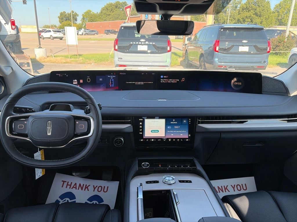 2027 Lincoln Navigator Reserve