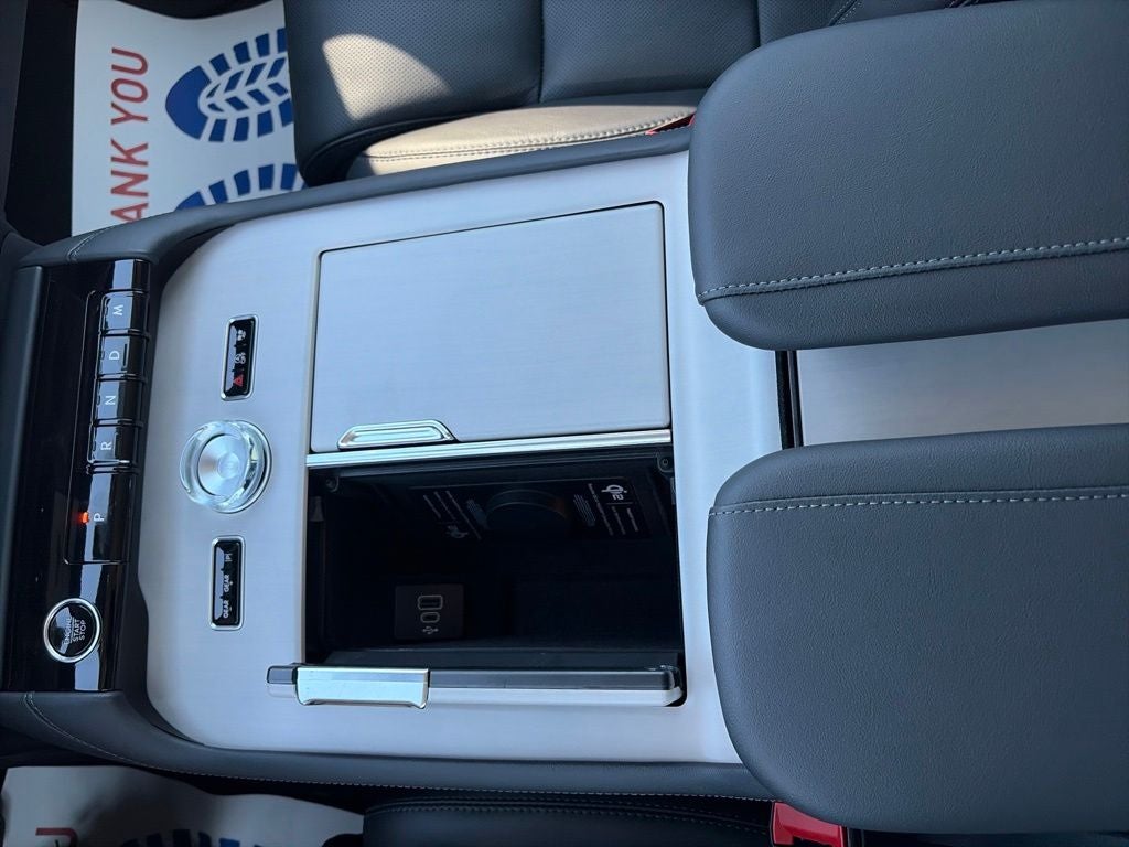 2027 Lincoln Navigator Reserve