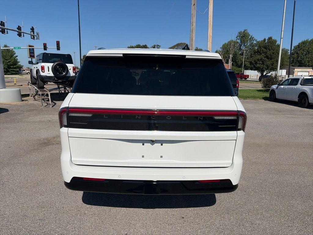 2027 Lincoln Navigator Reserve