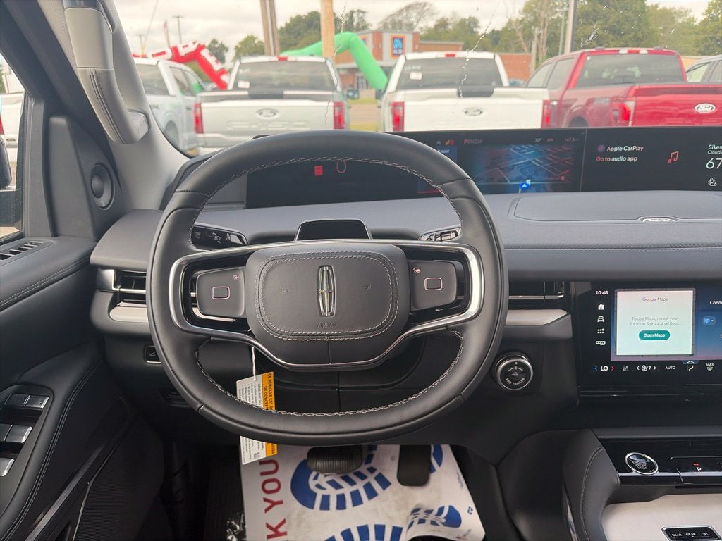 2027 Lincoln Navigator Premiere