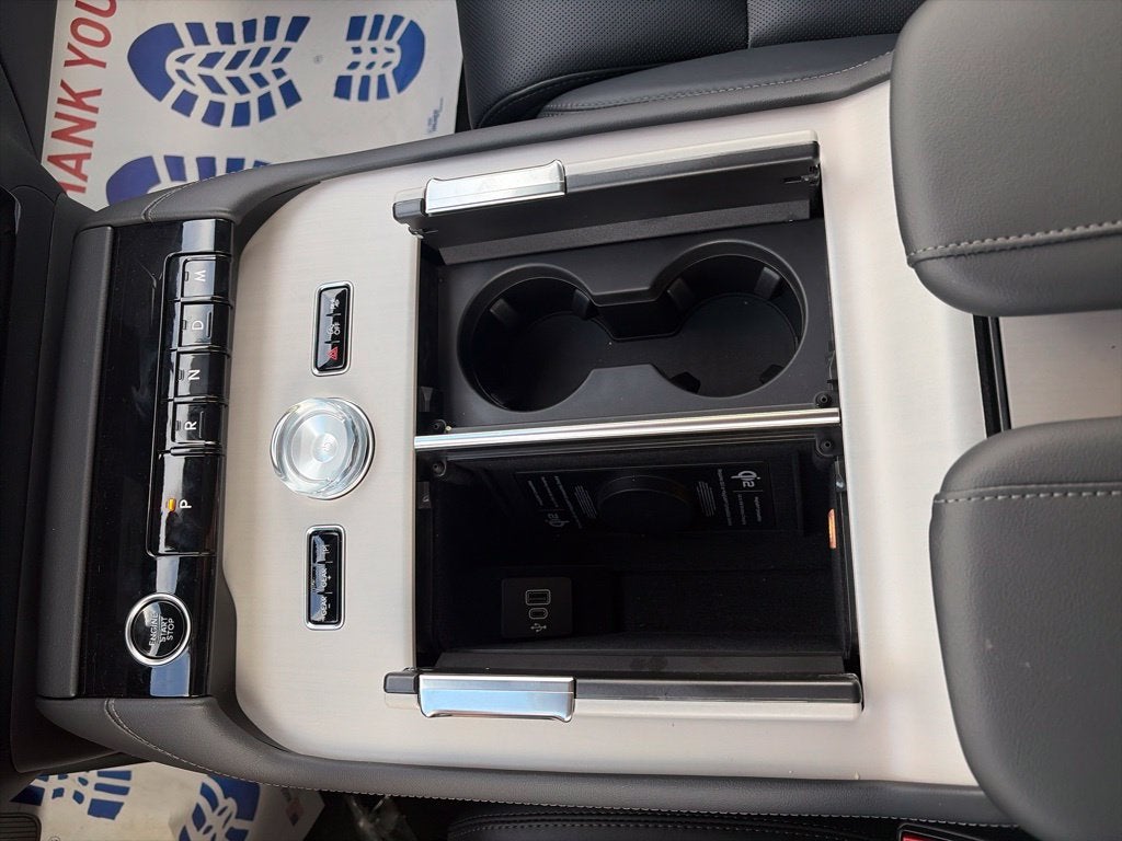 2027 Lincoln Navigator Premiere