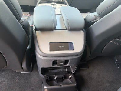 2027 Lincoln Navigator Premiere
