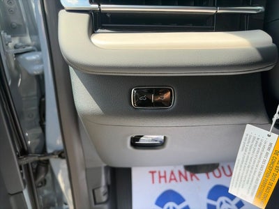 2027 Lincoln Navigator Premiere