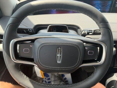 2027 Lincoln Navigator Premiere