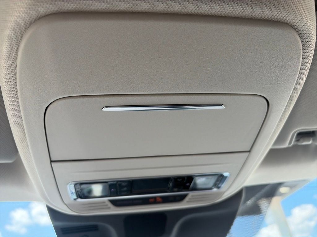 2027 Lincoln Navigator Premiere