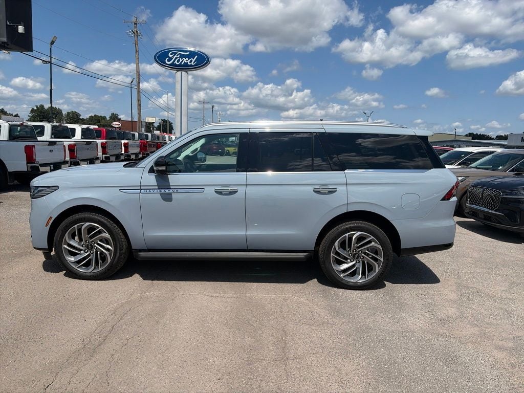 2027 Lincoln Navigator Premiere