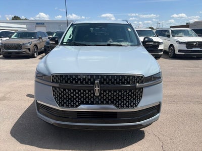 2027 Lincoln Navigator Premiere