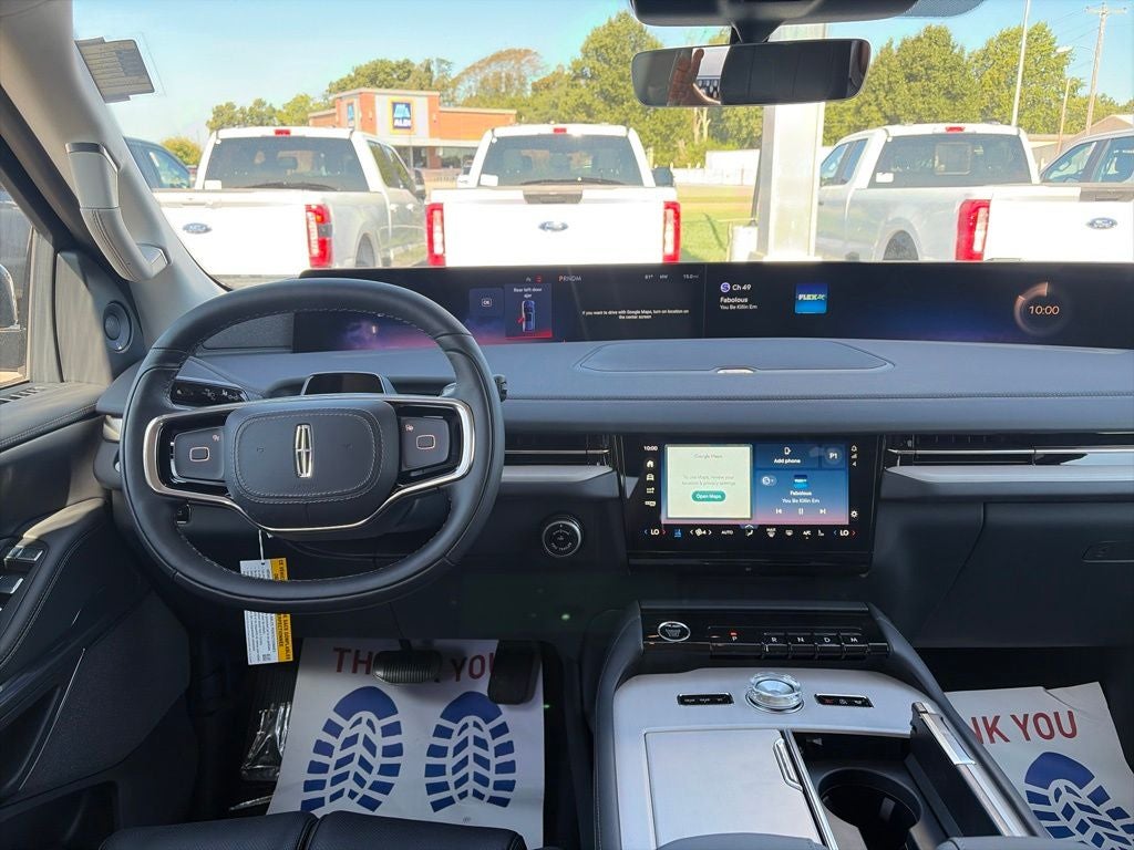 2027 Lincoln Navigator L Reserve