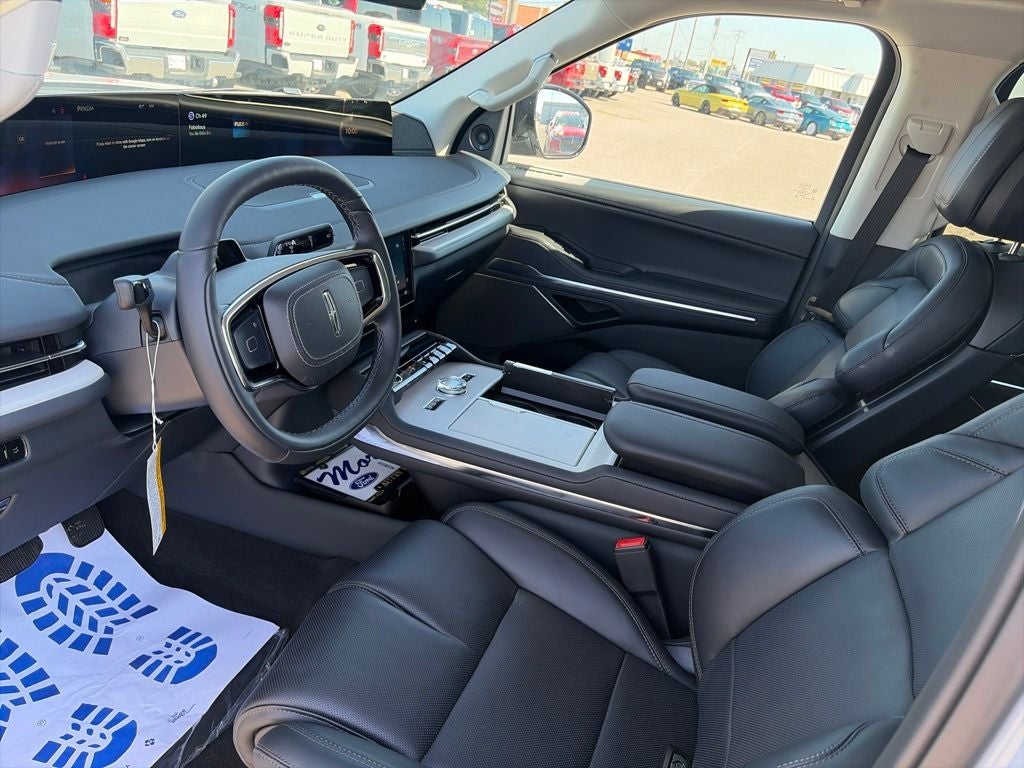 2027 Lincoln Navigator L Reserve