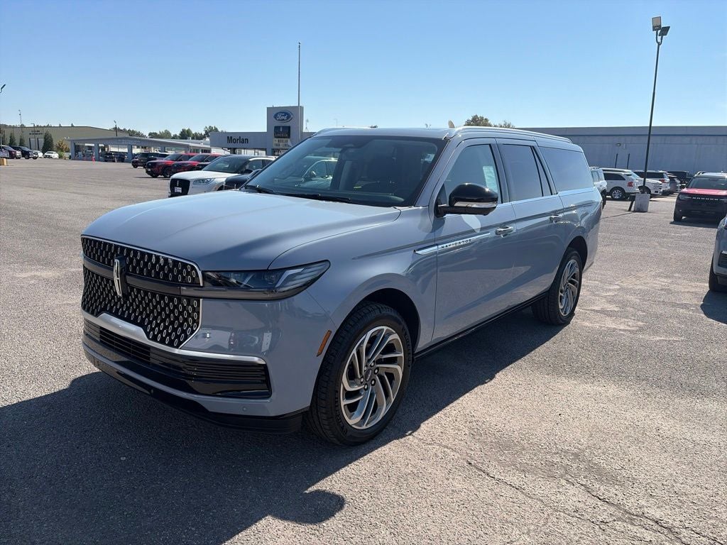 2027 Lincoln Navigator L Reserve
