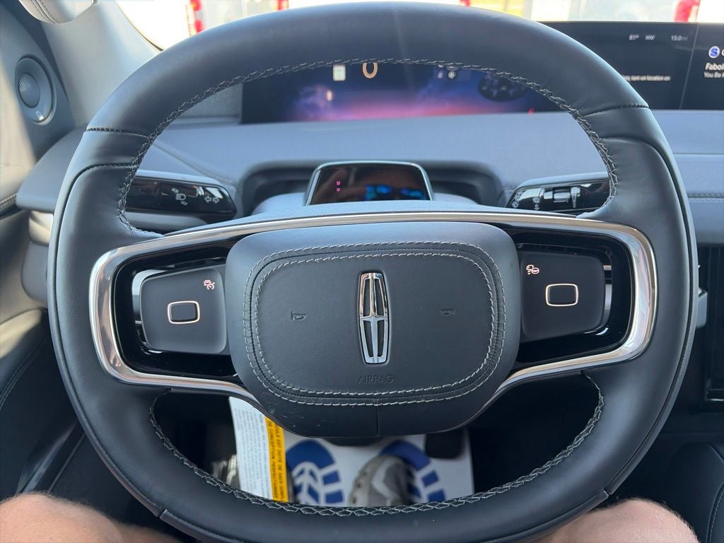 2027 Lincoln Navigator L Reserve